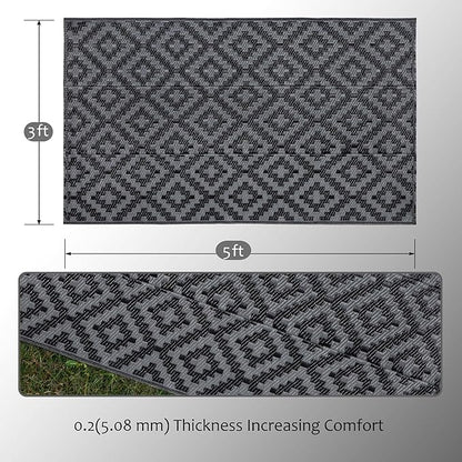 SAND MINE Waterproof Outdoor Rug 8x8 ft, Plastic Reversible Rug, Modern Area Rug, Large Floor Mat for Outdoors, RV, Patio, Backyard, Deck, Picnic, Beach, Camping (3' x 5', Black Grey Lattice)