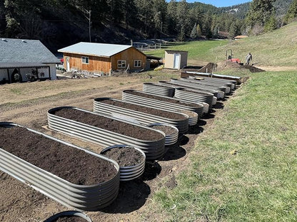 A ANLEOLIFE Set of 6, 18 Inch Tall Quartz Grey Raised Garden Beds Kit, Heart-Shaped & Long Oval Planters for Creative Garden Layouts.